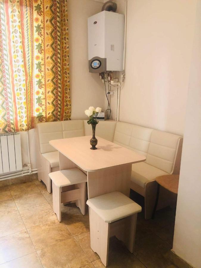 Republic Square Apartment Yerevan Exterior foto
