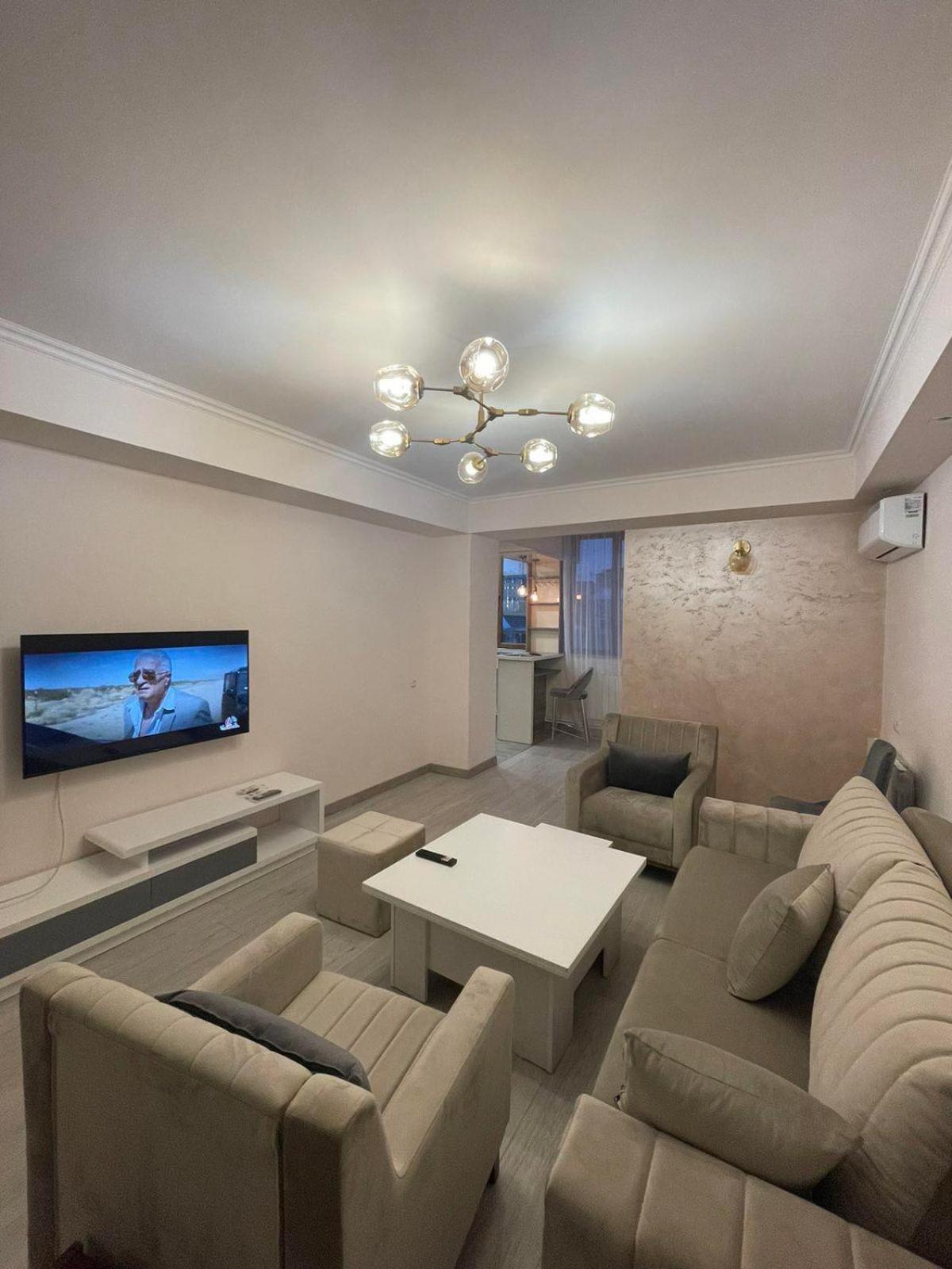 Republic Square Apartment Yerevan Exterior foto