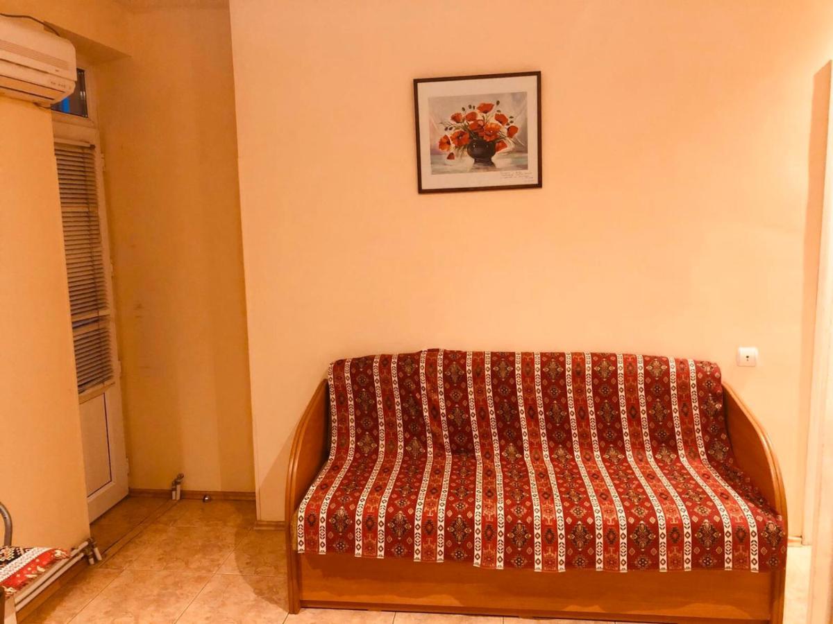 Republic Square Apartment Yerevan Exterior foto