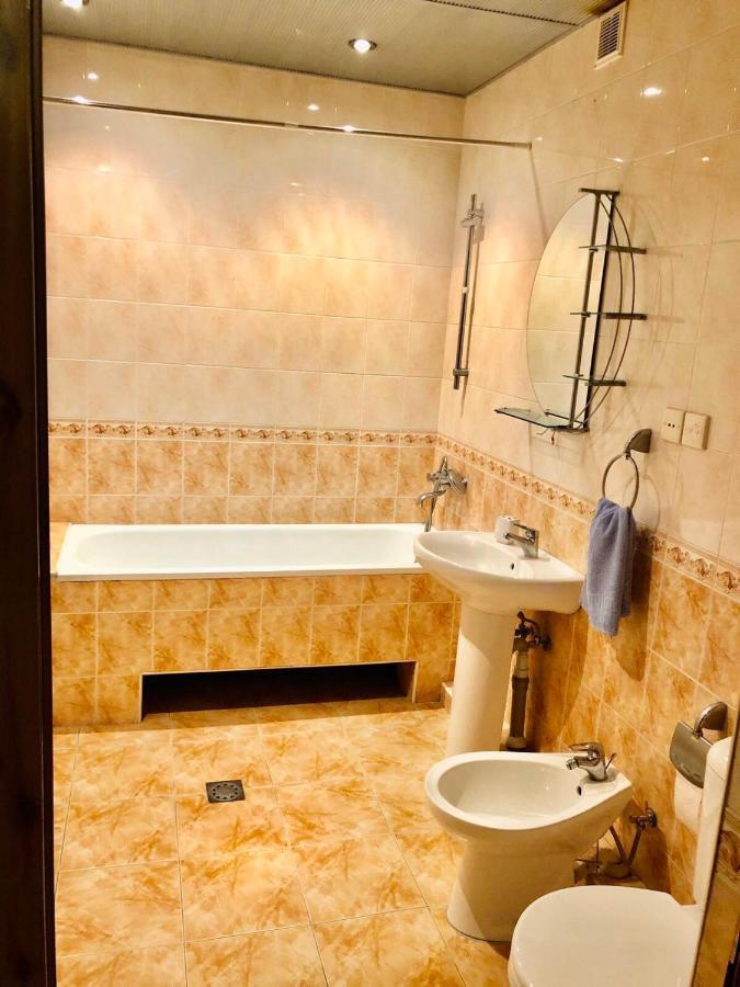 Republic Square Apartment Yerevan Exterior foto