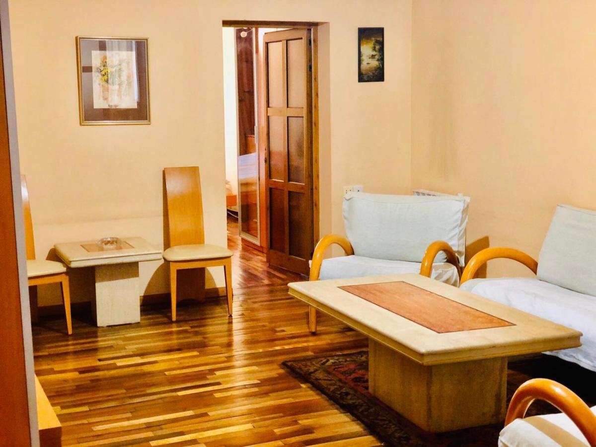 Republic Square Apartment Yerevan Exterior foto